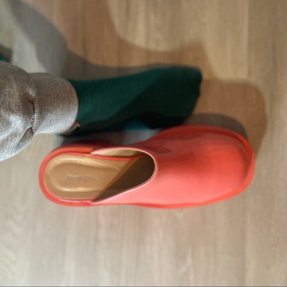 SOLD Nasty Gal bright salmon platform clogs - Picture 15 of 15